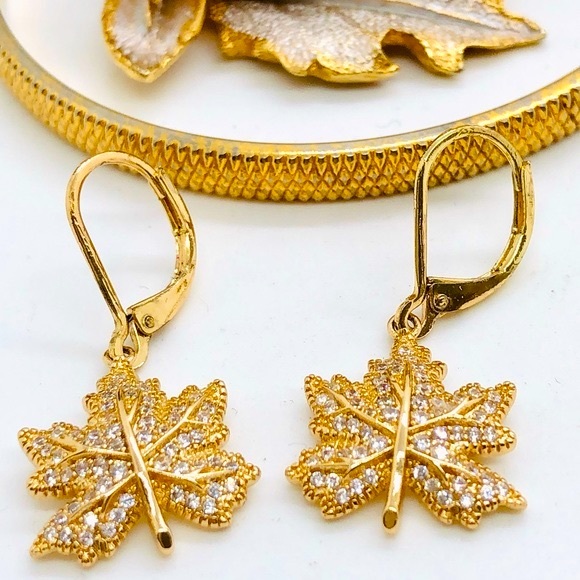 Vintage Leaf Earrings Bracelet & Monet Bangle - Picture 2 of 8